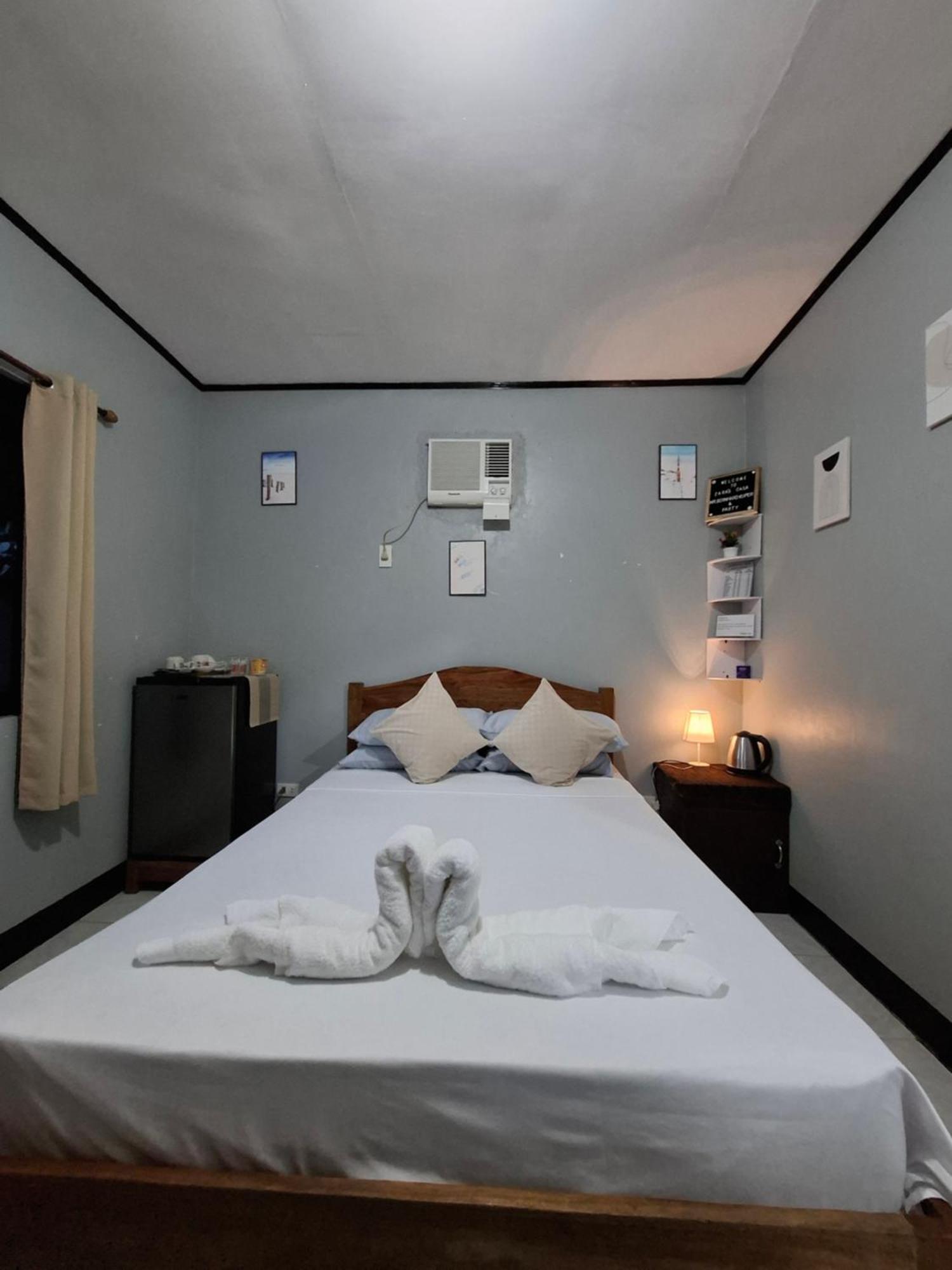 Zara'S Casa Rental シキホール 部屋 写真